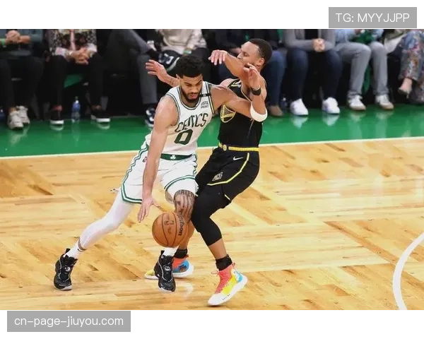 凯尔特人攻防均衡稳居东部前列 双探花组合场均贡献50+